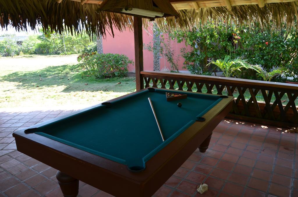 Casa Roja Hostel Монтаньита Экстерьер фото
